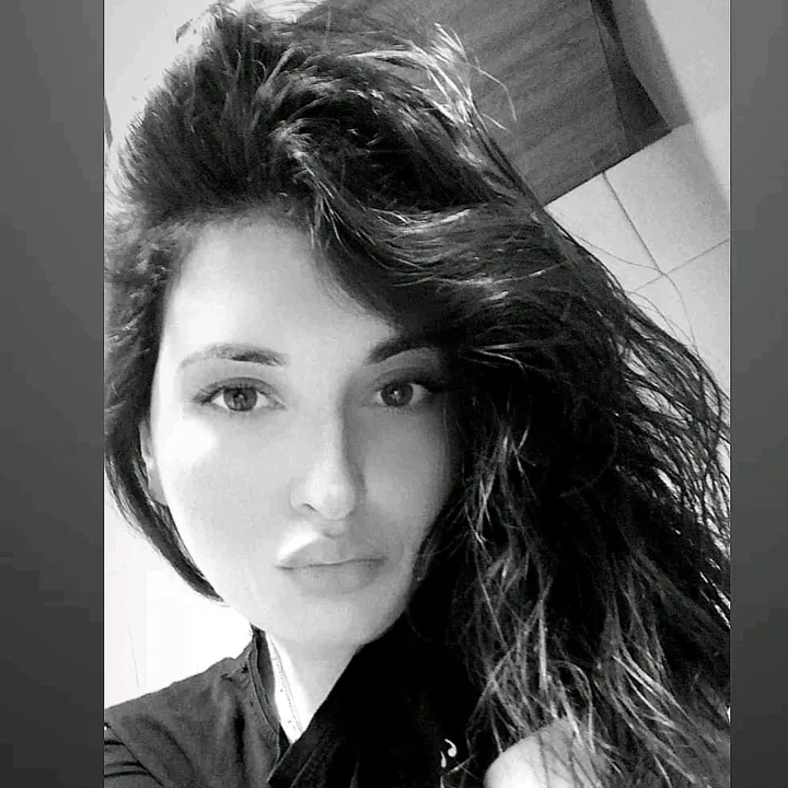 emanuela9572