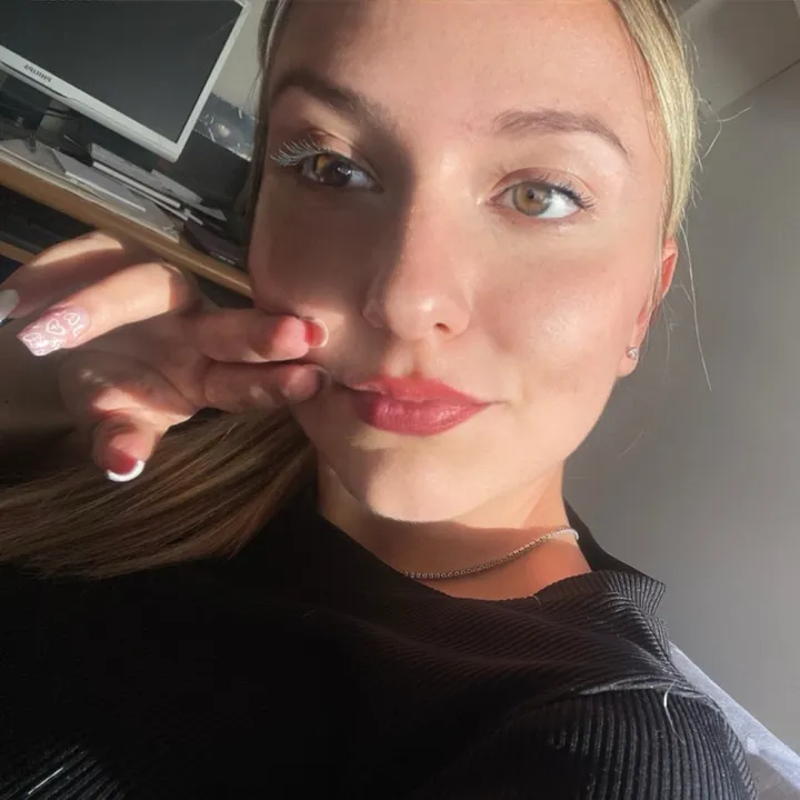 ggiiuullsss_